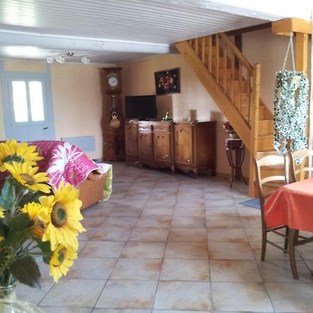 La Croix De Bois Bed and Breakfast Jayat Exterior foto