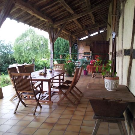 La Croix De Bois Bed and Breakfast Jayat Exterior foto
